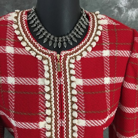 BEAUTIFUL St John collection knit red white fringe skirt suit size 6 - Picture 3 of 7